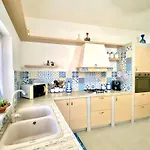 Dei Gerani, A 500 Mt Dal Mare Apartment