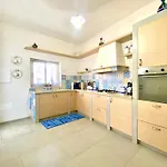 Dei Gerani, A 500 Mt Dal Mare Apartment *