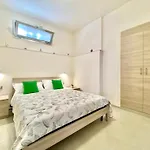 Dei Gerani, A 500 Mt Dal Mare Apartment *