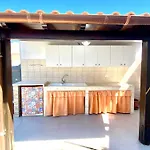 Dei Gerani, A 500 Mt Dal Mare