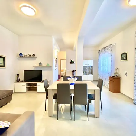 Dei Gerani, A 500 Mt Dal Mare Apartamento