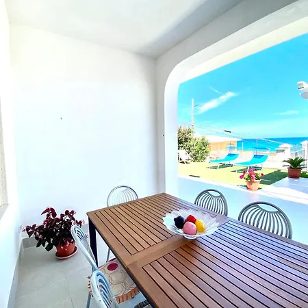 Dei Gerani, A 500 Mt Dal Mare Apartamento